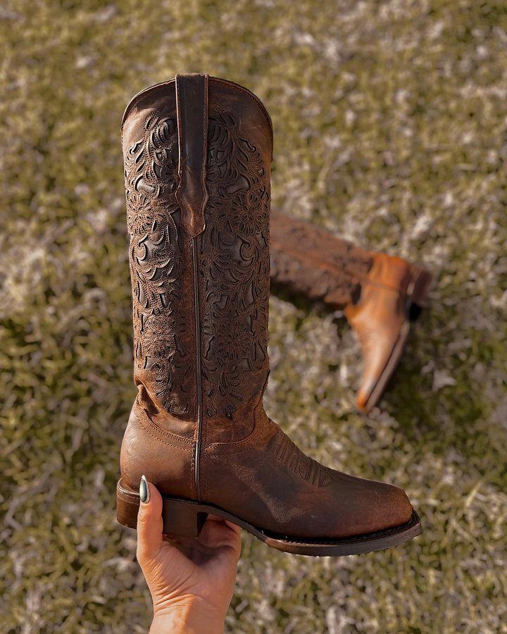 Stylish Texas Cowboy Boots