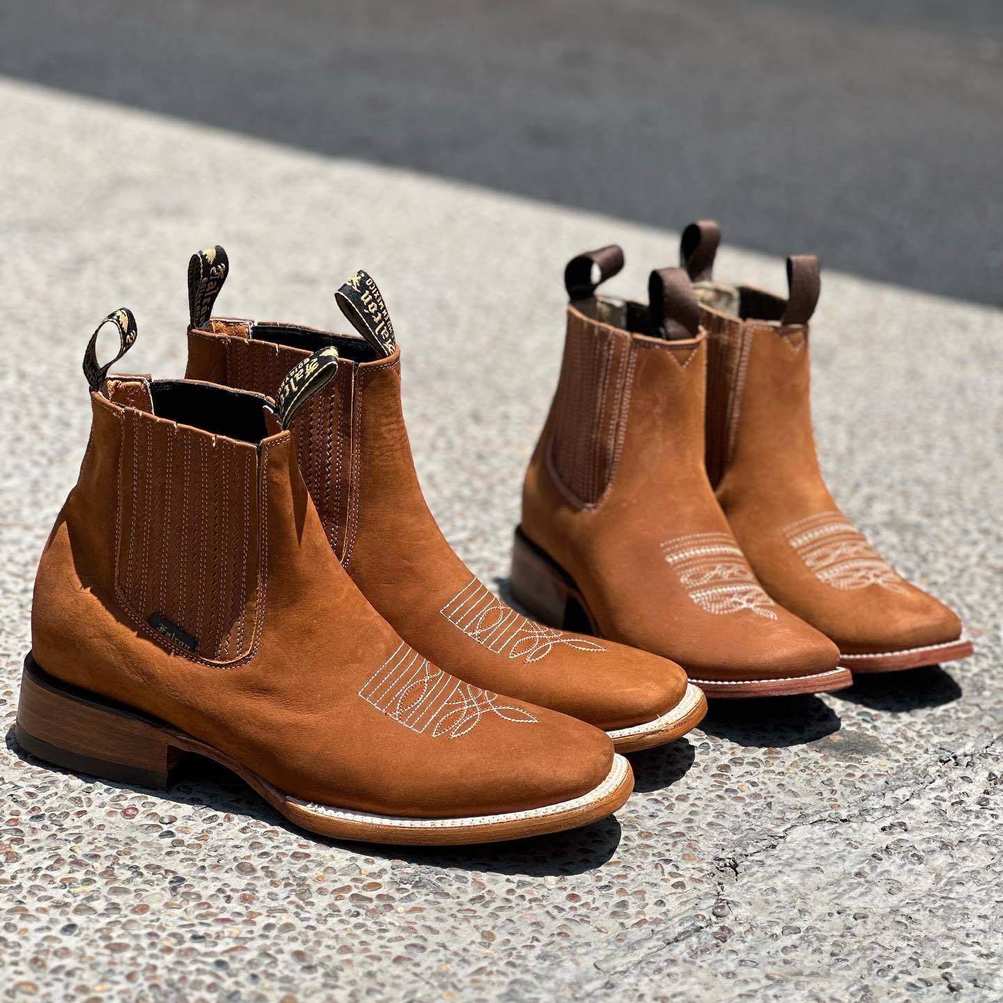 Couple's Retro Cowboy Short Boots