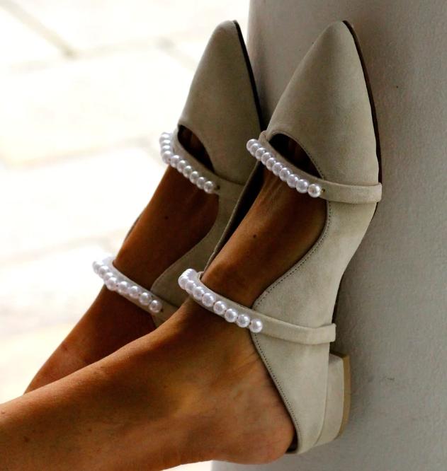 Chic & Elegant Pearl Flats